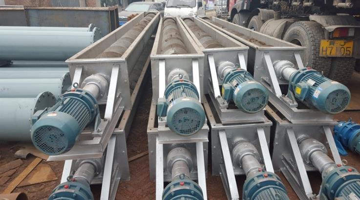 u型螺旋輸送機定制.jpg u型螺旋輸送機定制.jpg